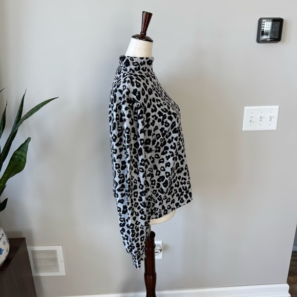 Sanctuary NITE SPOTS For Keeps Long Balloon Sleeve Mock Neck Top - Leopard Print - Picture 10 of 12